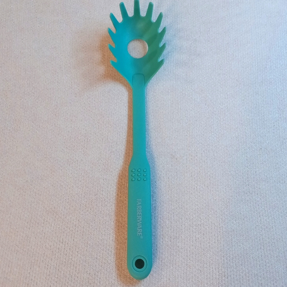 Farberware Aqua Pasta Server